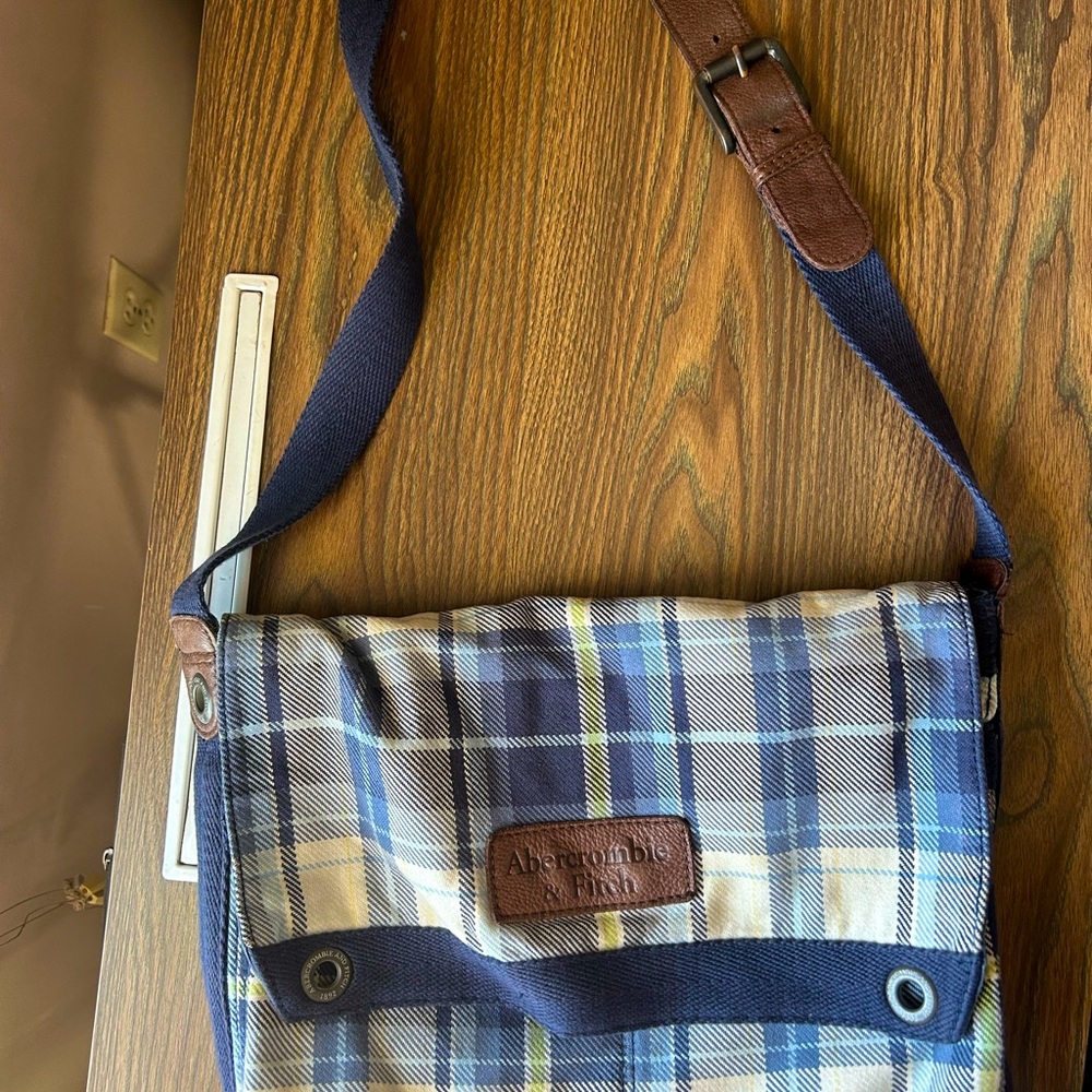 Abercrombie & Fitch Men/Women Crossbody Bag